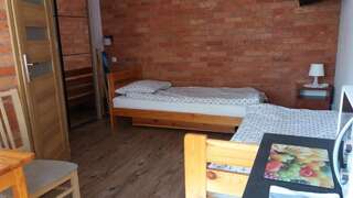 Проживание в семье Pokoje Goscinne Bemar Ястарня Двухместный номер с 2 отдельными кроватями и собственной ванной комнатой-1